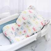 Comfortable newborn bath hammock seat
